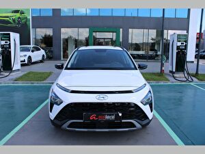 2022 Benzin Otomatik Hyundai Bayon Beyaz Asal