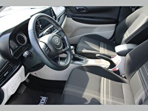 2022 Benzin Otomatik Hyundai i20 Mavi Asal