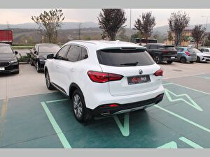 2023 Benzin Otomatik Mg HS Beyaz Asal