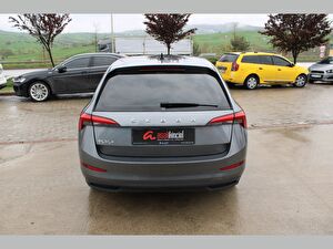 2022 Benzin Otomatik Skoda Scala Gri Asal
