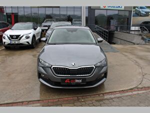 2022 Benzin Otomatik Skoda Scala Gri Asal