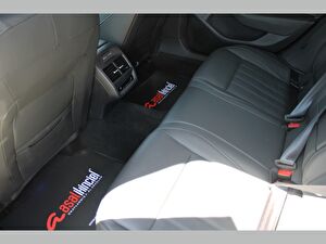 2024 MHEV Otomatik Skoda Superb Siyah Asal