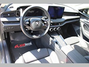2024 MHEV Otomatik Skoda Superb Siyah Asal
