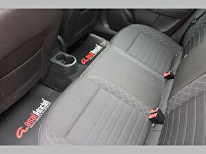 2016 Dizel Otomatik Skoda Rapid Kırmızı Asal