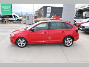 2016 Dizel Otomatik Skoda Rapid Kırmızı Asal