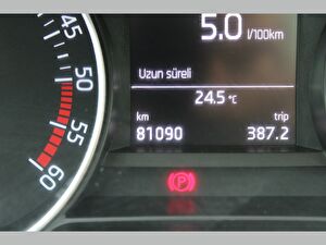 2016 Dizel Otomatik Skoda Rapid Kırmızı Asal