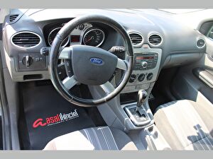 2011 Benzin Otomatik Ford Focus Siyah Asal