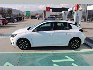 2024 Benzin Otomatik Opel Corsa Beyaz Asal
