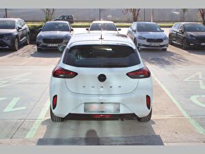 2024 Benzin Otomatik Opel Corsa Beyaz Asal