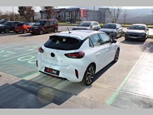 2024 Benzin Otomatik Opel Corsa Beyaz Asal