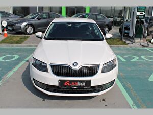 2016 Dizel Otomatik Skoda Octavia Beyaz Asal