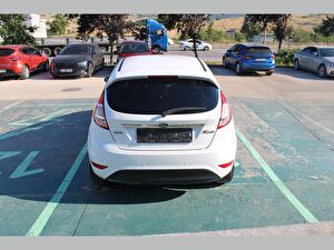 2016 Benzin Otomatik Ford Fiesta Beyaz Asal