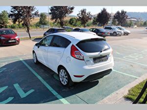 2016 Benzin Otomatik Ford Fiesta Beyaz Asal