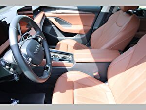 2025 Benzin Otomatik Skoda Superb Siyah Asal