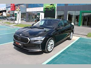 Skoda Superb Sedan 1.5 TSI Mhev Prestige DSG