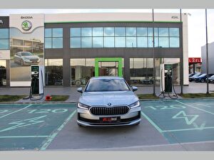 2025 MHEV Otomatik Skoda Superb Gri Asal
