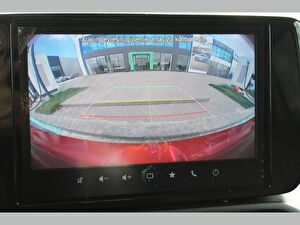 2025 Benzin Otomatik Suzuki Swift Kırmızı Asal