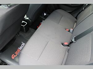 2025 Benzin Otomatik Suzuki Swift Kırmızı Asal