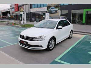 Volkswagen Jetta Sedan Sedan 1.6 TDI Comfortline DSG
