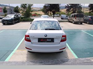 2017 Benzin Otomatik Skoda Octavia Beyaz Asal