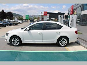 2017 Benzin Otomatik Skoda Octavia Beyaz Asal