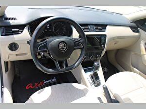 2017 Benzin Otomatik Skoda Octavia Beyaz Asal