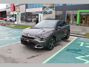 Citroen C4 Hatchback/5 Hatchback 1.2 PureTech Shine Bold EAT8