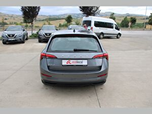 2023 Benzin Otomatik Skoda Scala Gri Asal