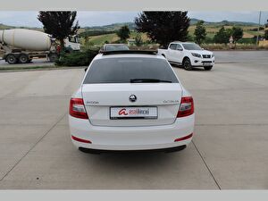 2016 Benzin Otomatik Skoda Octavia Beyaz Asal