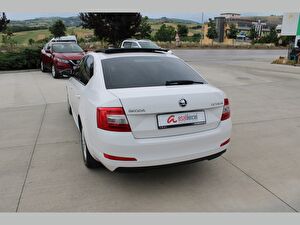 2016 Benzin Otomatik Skoda Octavia Beyaz Asal