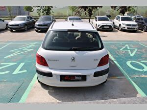 2005 Benzin Otomatik Peugeot 307 Beyaz Asal