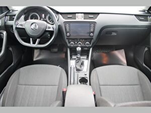 2018 Dizel Otomatik Skoda Octavia Mavi Asal