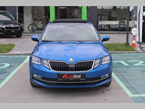 2018 Dizel Otomatik Skoda Octavia Mavi Asal