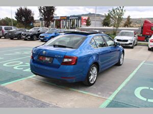 2018 Dizel Otomatik Skoda Octavia Mavi Asal