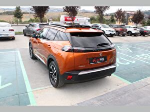 2023 Dizel Otomatik Peugeot 2008 Turuncu Asal