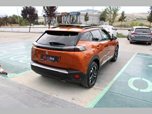 2023 Dizel Otomatik Peugeot 2008 Turuncu Asal
