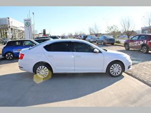 2017 Benzin Manuel Skoda Octavia Beyaz Asal