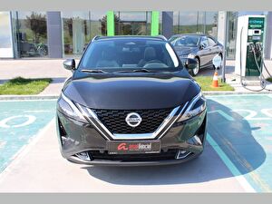 2022 Benzin Otomatik Nissan Qashqai Siyah Asal
