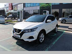 Nissan Qashqai SUV 1.3 DIG-T Sky Pack DCT