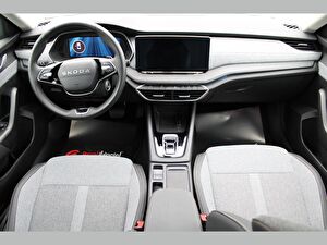 2025 Benzin Otomatik Skoda Octavia Gri Asal