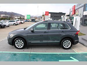 2023 Benzin Otomatik Volkswagen Tiguan Gri Asal