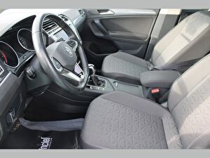 2023 Benzin Otomatik Volkswagen Tiguan Gri Asal