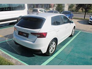 2024 Benzin Otomatik Skoda Fabia Beyaz Asal