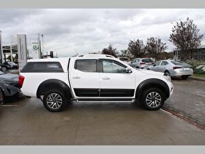 2017 Dizel Otomatik Nissan Navara Beyaz Asal Otomotiv San. Tic. A.Ş.