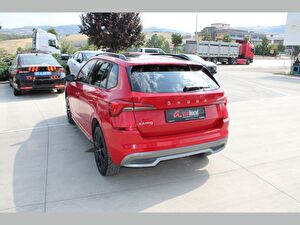 2023 Benzin Otomatik Skoda Kamiq Kırmızı Asal