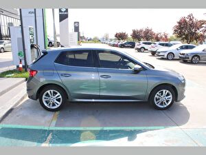 2024 Benzin Otomatik Skoda Fabia Gri Asal