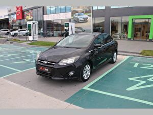 Ford Focus Sedan Sedan 1.6 TDCI Titanium
