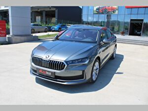 Skoda Superb Sedan Sedan 1.5 TSI MHEV Prestige DSG