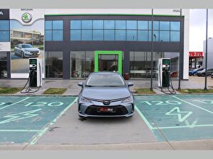 2021 Hybrid Otomatik Toyota Corolla Gri Asal