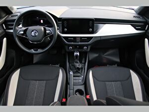 2022 Benzin Otomatik Skoda Kamiq Mavi Asal